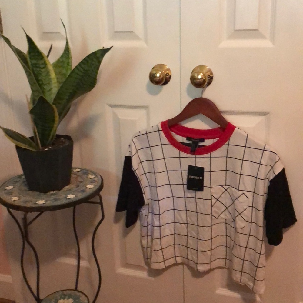 Forever 21 Black & White Knit Top